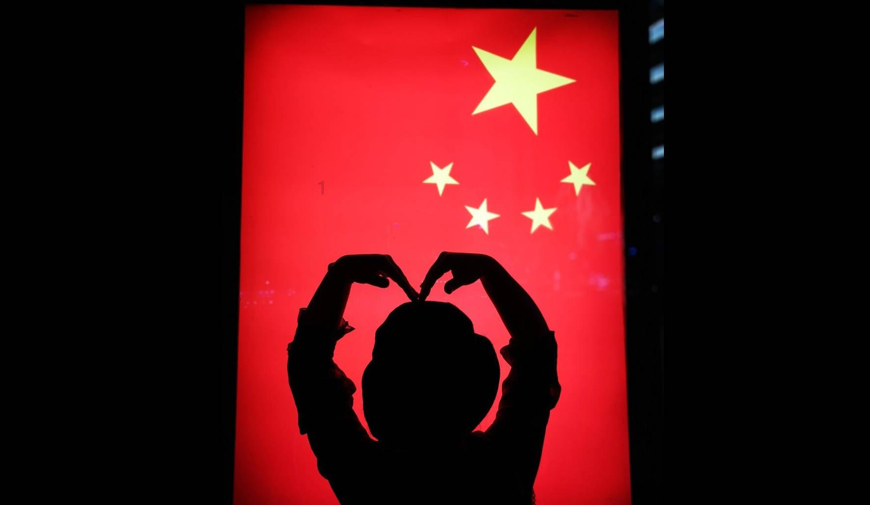 旅客航班上突发疾病 南航全力施救一路守护